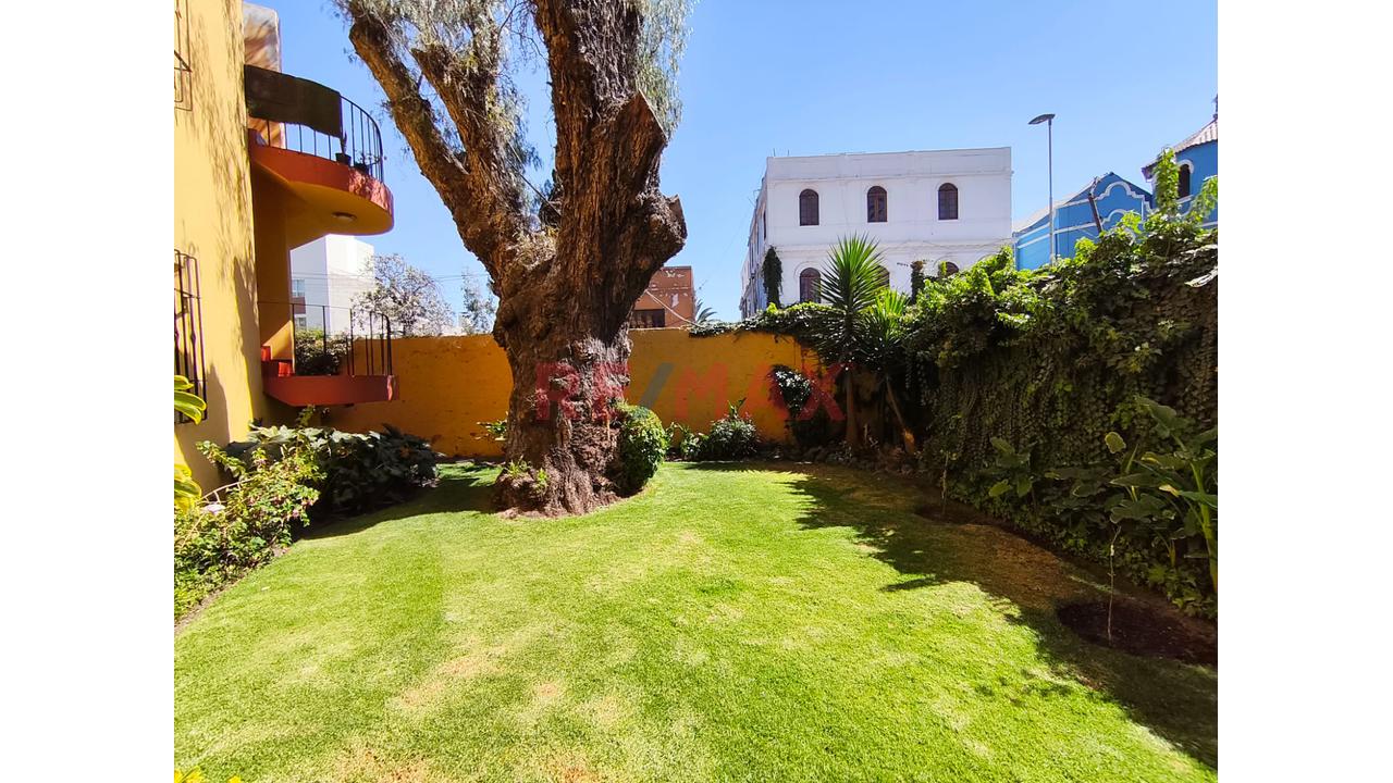 ¡Se Vende Departamento 1Er Piso En Residencial Quinta Bates – Cercado De Arequipa!