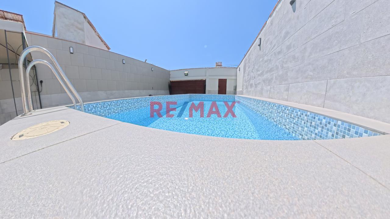 Casa De Playa Con Piscina En Venta - 5