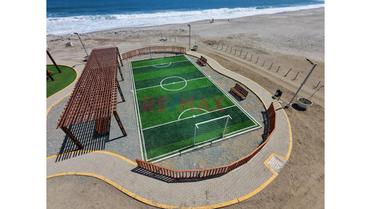 Casa De Playa Con Piscina En Venta - 20