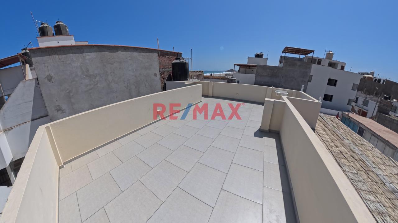 Casa De Playa Con Piscina En Venta - 16