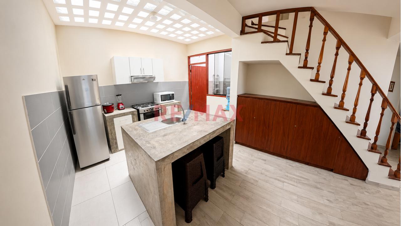 Casa De Playa Con Piscina En Venta - 8