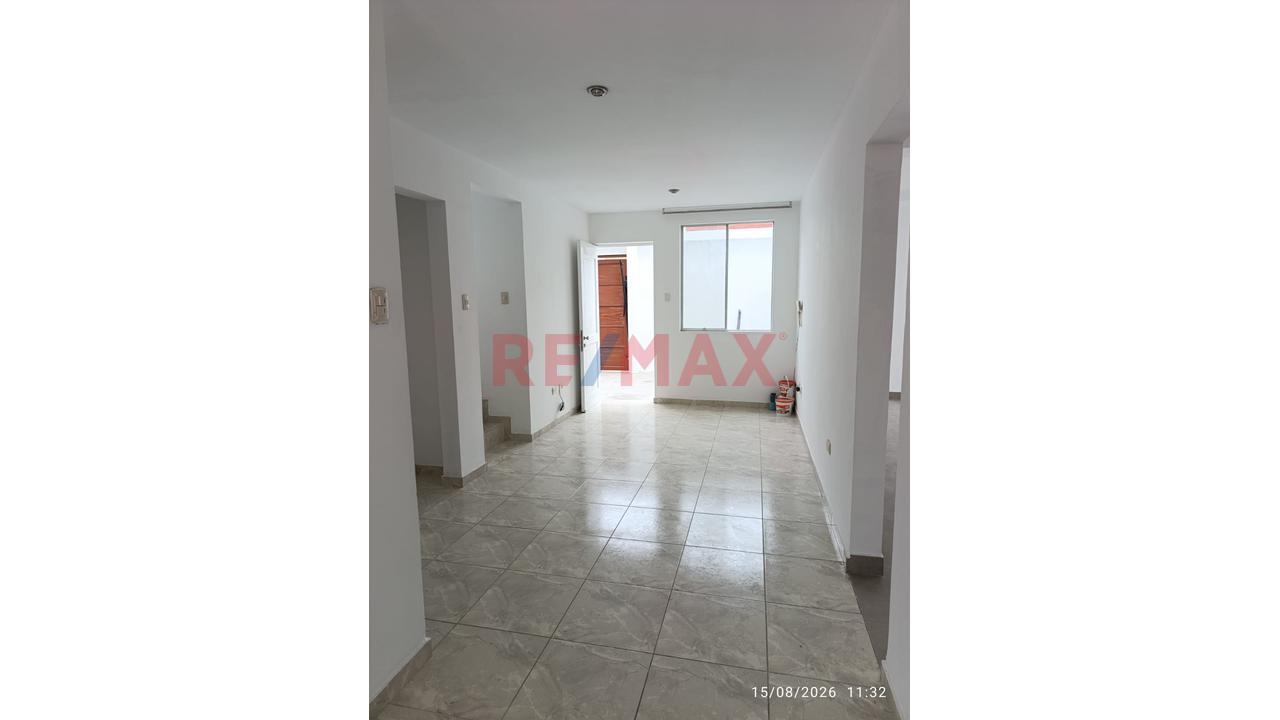 Gran Oportunidad De Invertir !!! Venta De Casa  Ubicada En Urb. Monteverde 2  Lt 50 Mz U Etapa 22   S/ 480,000.00 - 4