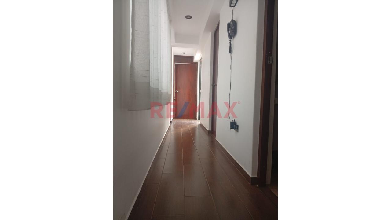 Lo Que Buscas! Vendo Departamento En 1Er Piso Con 2 Patios — foto 3