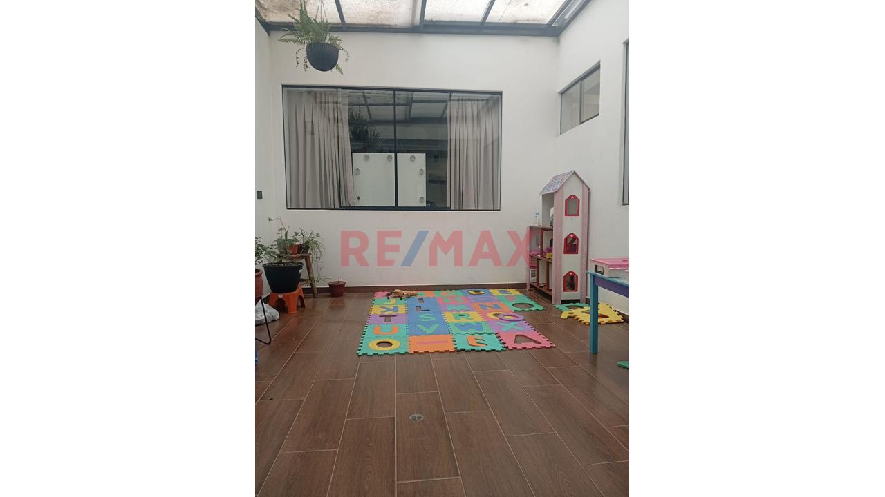 Lo Que Buscas! Vendo Departamento En 1Er Piso Con 2 Patios — foto 9