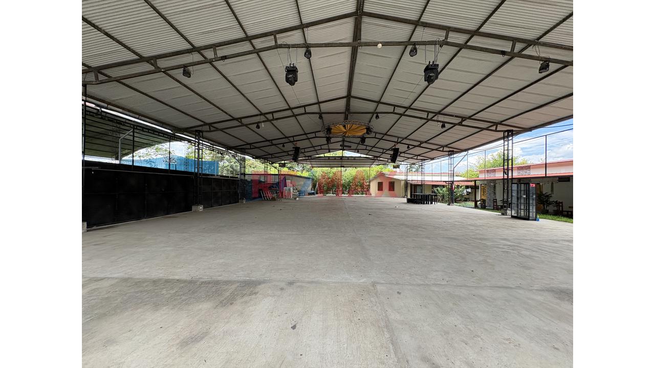 En Venta: Complejo De Eventos Y Recreación – 3,600 M², Negocio Operativo - 5