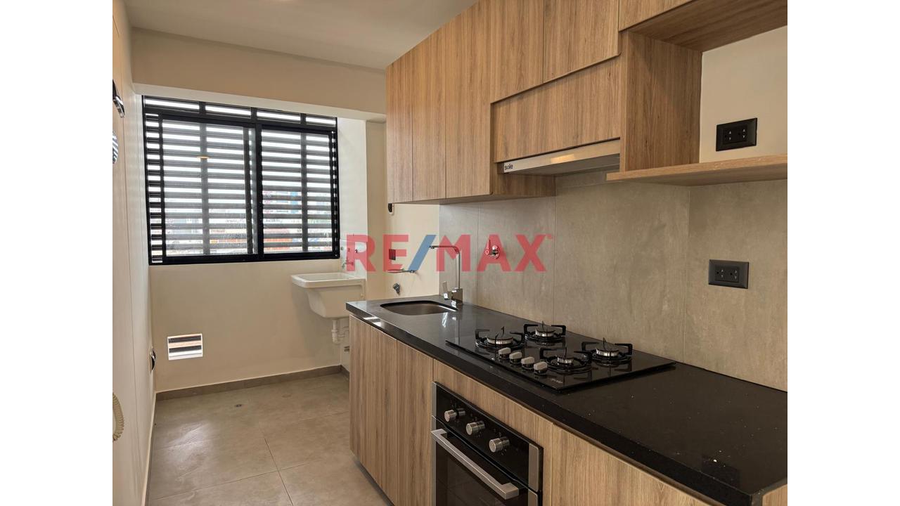 🏡 Amplio Departamento De Estreno De 2 Habitaciones | Piso 9 | No Paga Alcabala