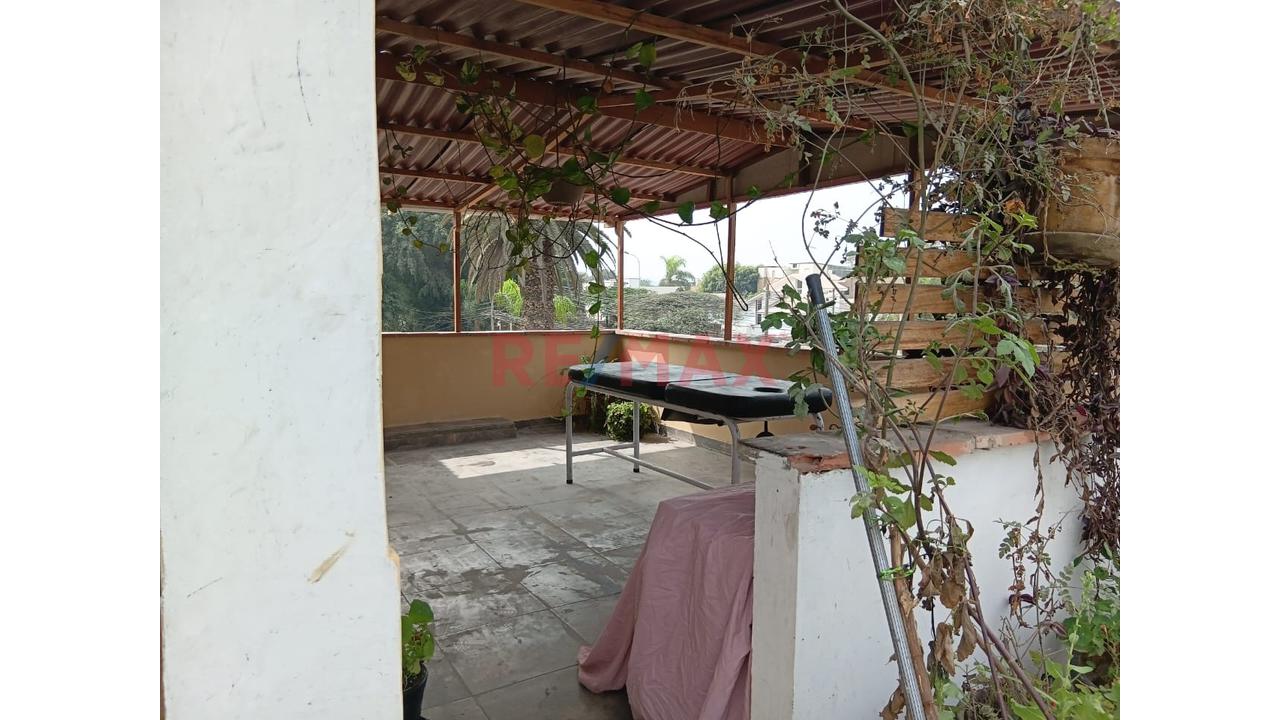 🏡Vive En Uno Y Genera Ingresos Con El Otro💰 | Exclusiva Propiedad En La Molina - 2