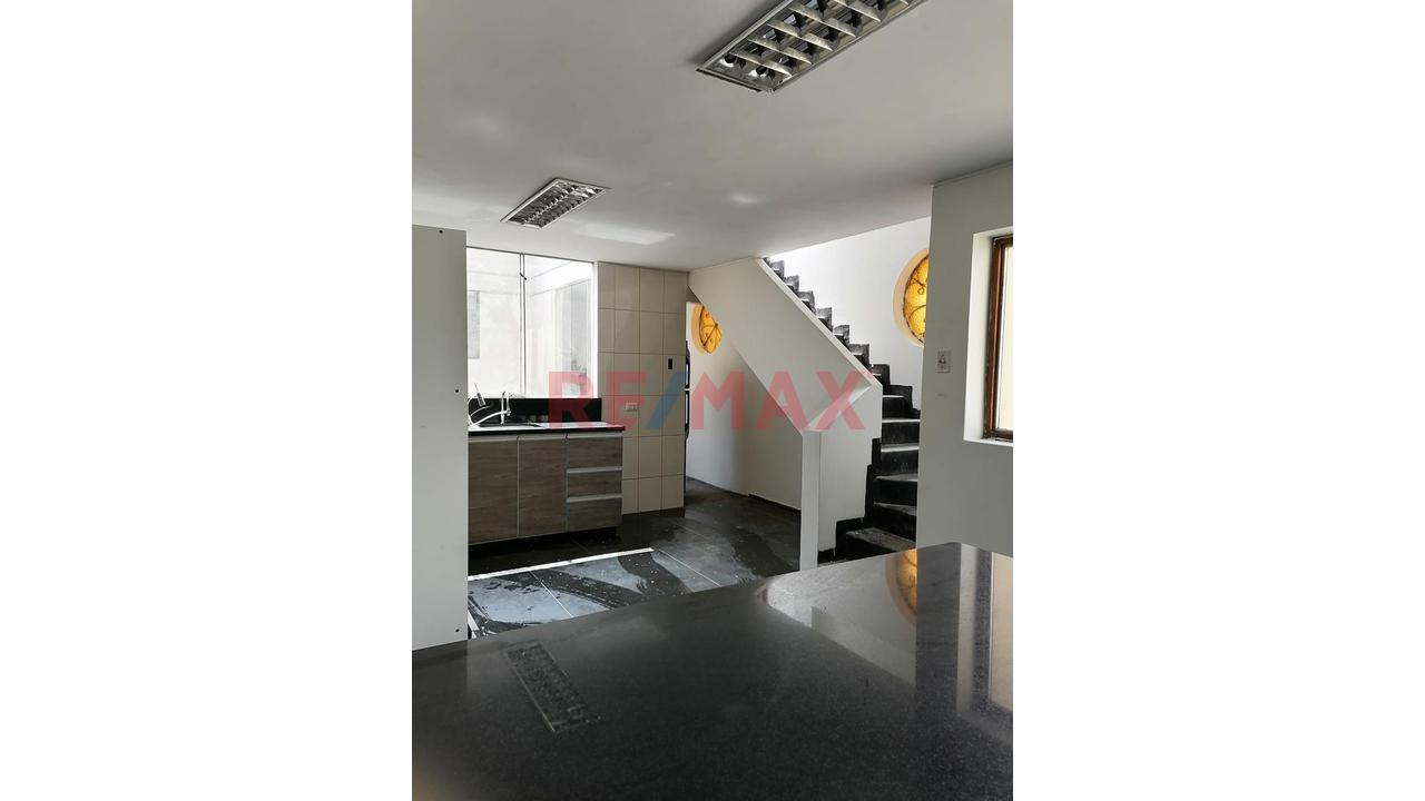 🏡Vive En Uno Y Genera Ingresos Con El Otro💰 | Exclusiva Propiedad En La Molina - 18