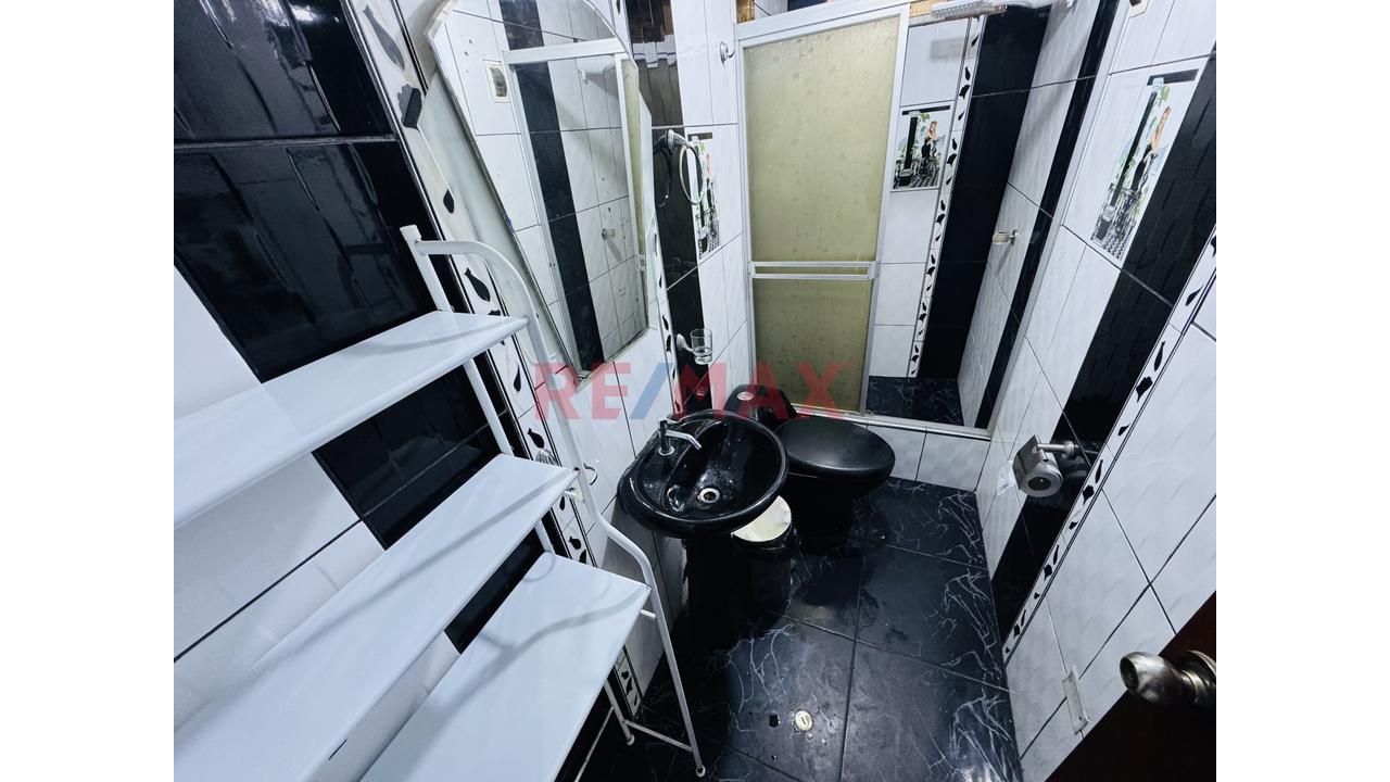 Venta De Casa Comercial Frente Mercado La Hermelinda — foto 9
