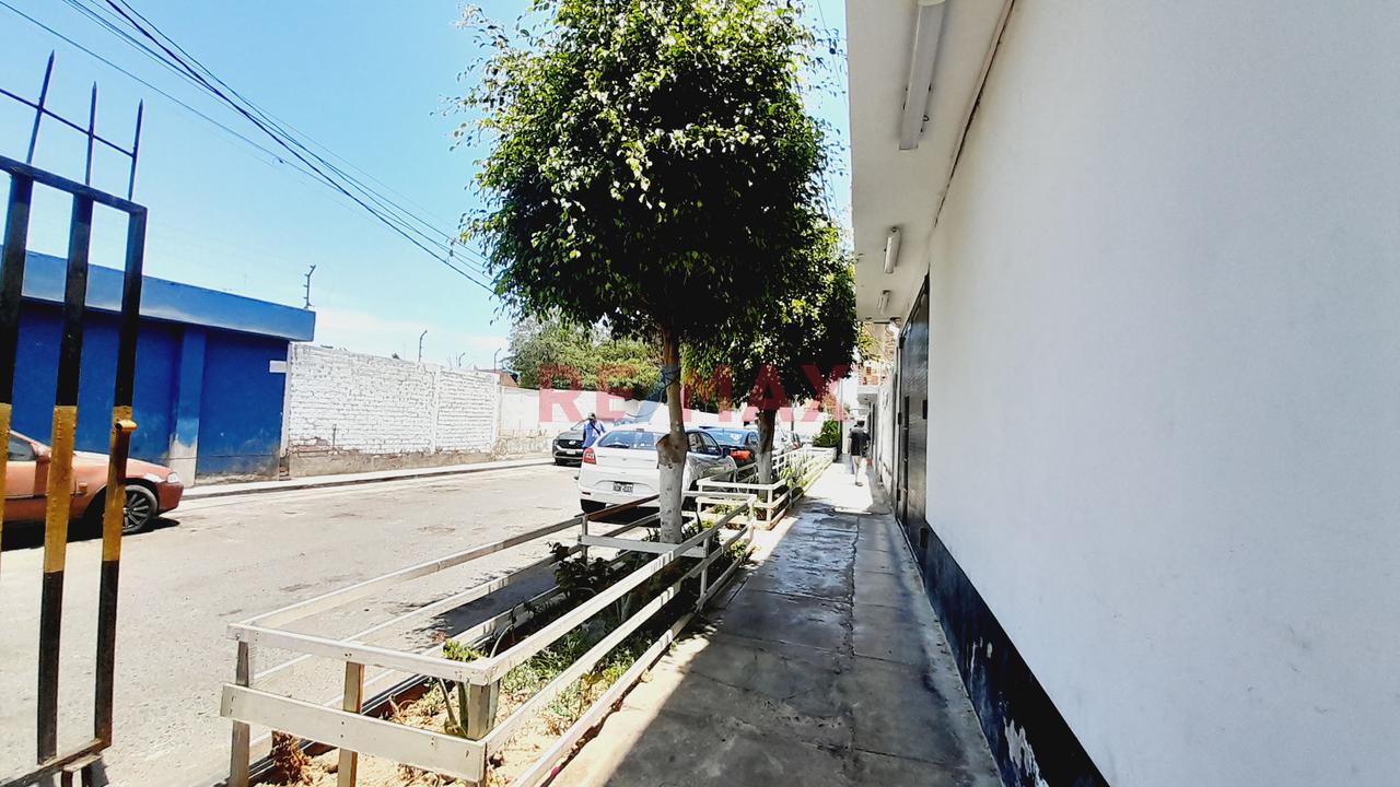 Santiago De Surco - Local Comercial En Alquiler Piso 1 + Terreno - 7