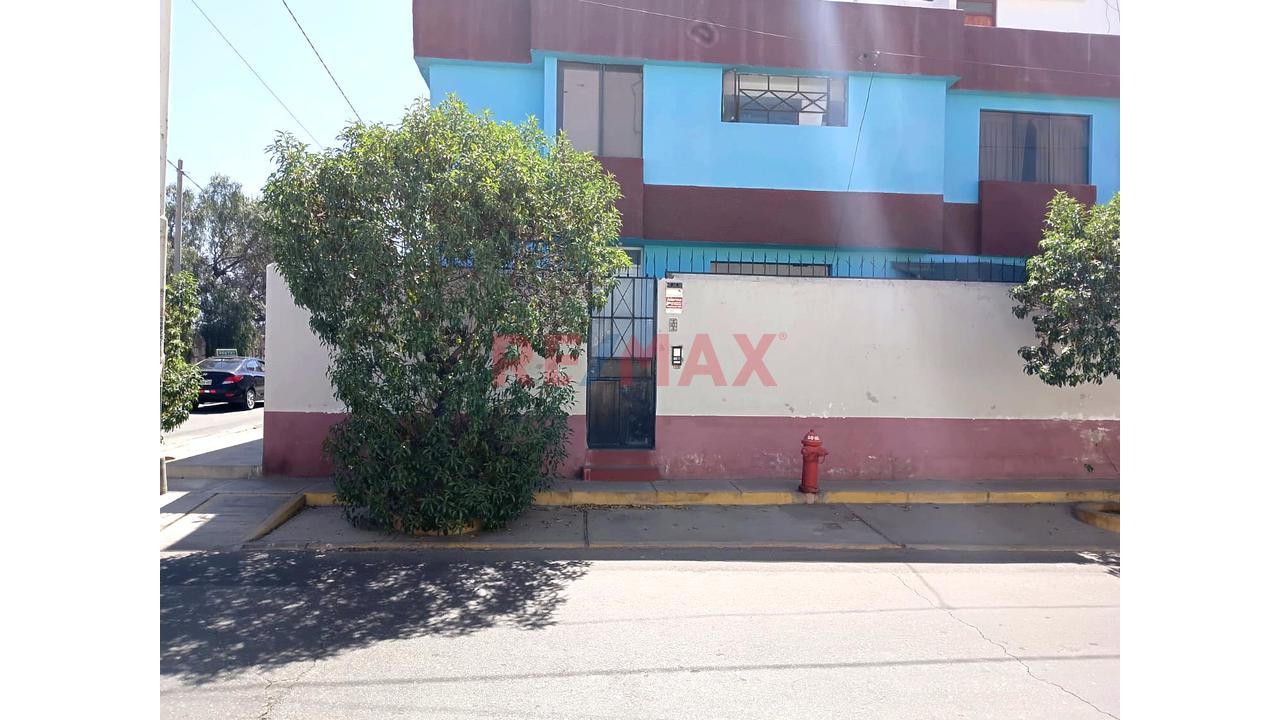 Local Comercial Amplio Y Versátil En Cerro Colorado - 7