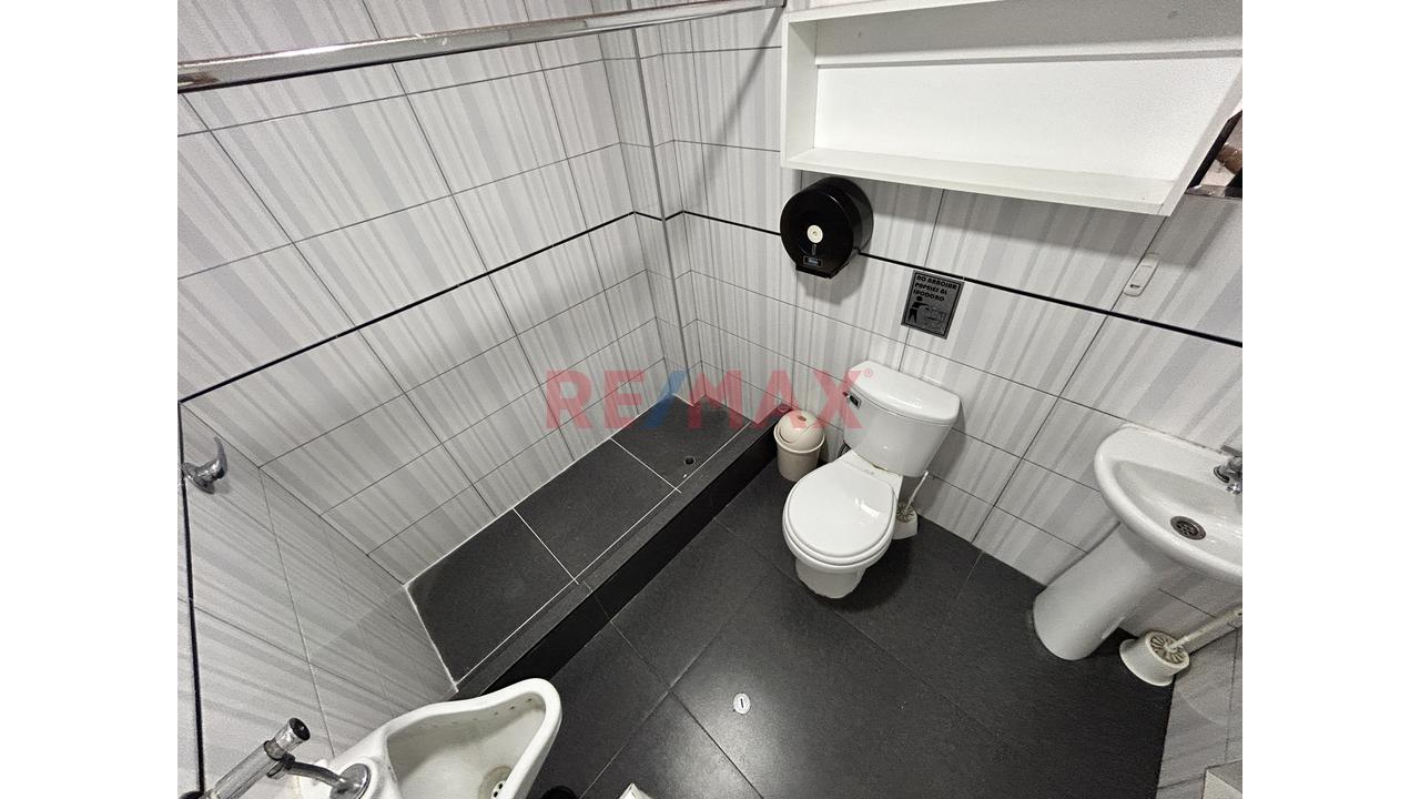 Alquilo Oficina De 482 M²: Totalmente Implementada En Surquillo Límite Con San Isidro - 16