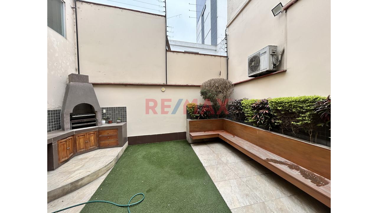 Alquilo Oficina De 482 M²: Totalmente Implementada En Surquillo Límite Con San Isidro - 20