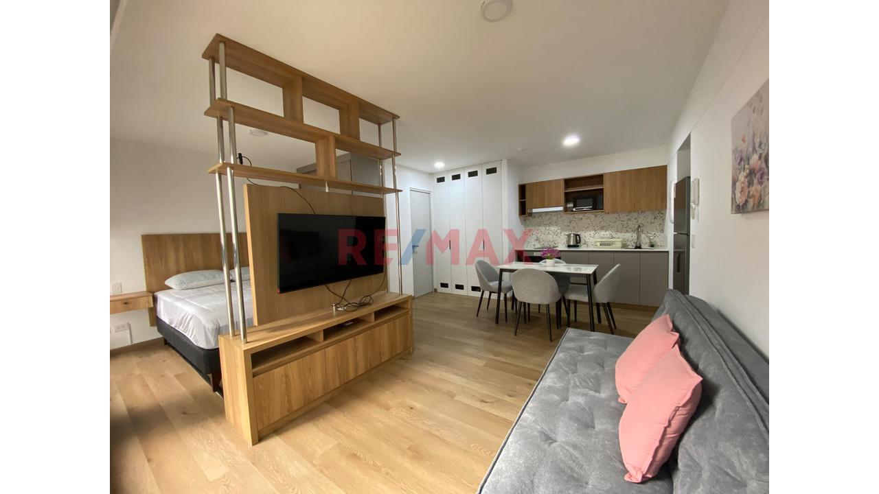 Se Alquila Departamento Amoblado De Estreno En Miraflores — foto 2