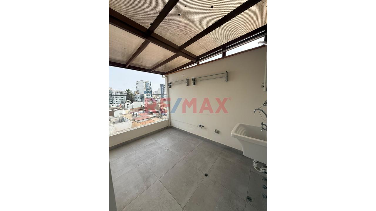 Vendo Duplex Exclusivo En Magdalena Con Cochera Y Depósito — foto 7