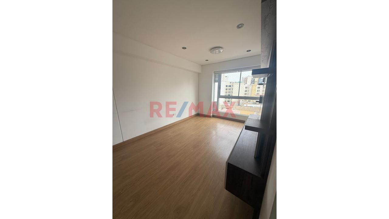 Vendo Duplex Exclusivo En Magdalena Con Cochera Y Depósito — foto 2