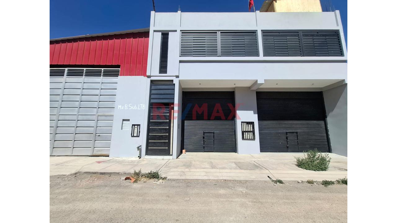 🏭 Local Comercial + Oficinas + Amplia Área Operativa En Cerro Colorado - 3