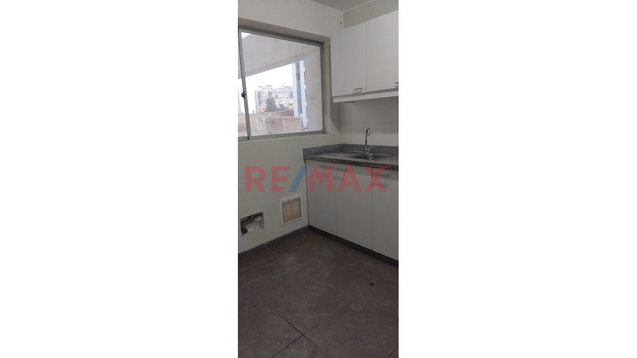 Venta De Exclusivo Departamento Cerca A La Av. San Felipe, Pueblo Libre — foto 13