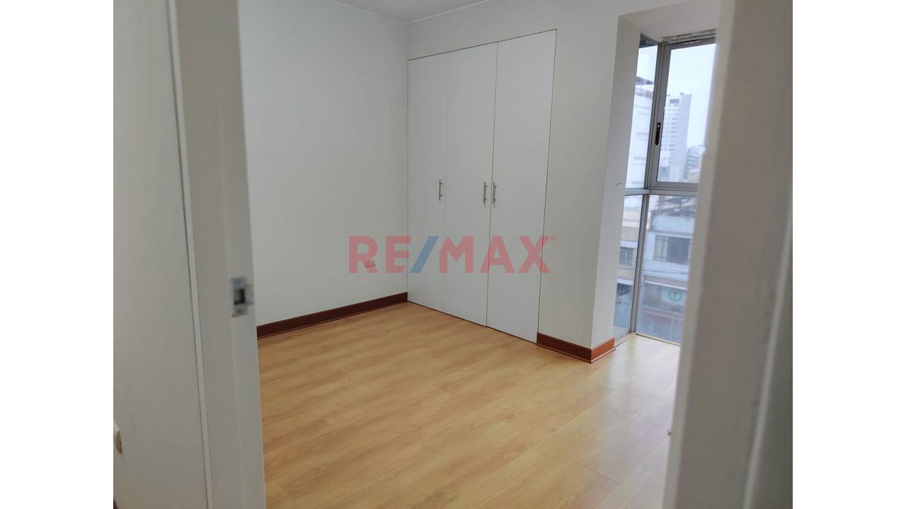 Venta De Exclusivo Departamento Cerca A La Av. San Felipe, Pueblo Libre — foto 8