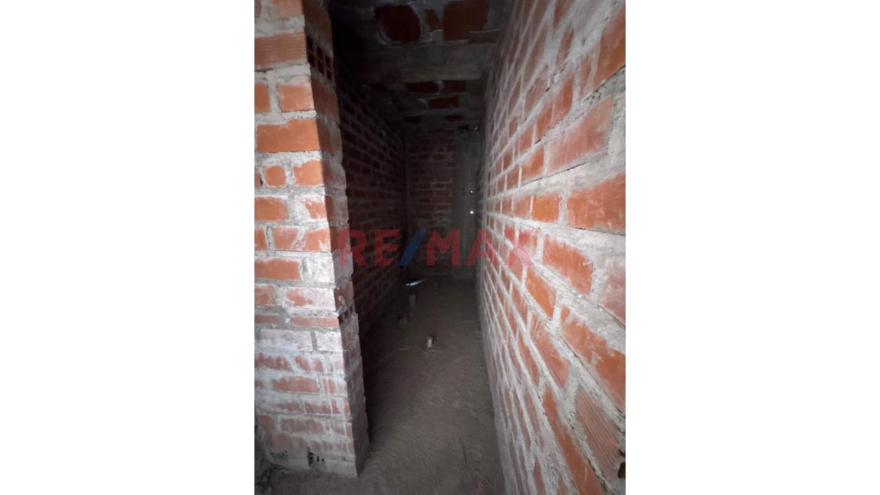 ¡Se Vende Amplio Inmueble Con Salón De Eventos, Cochera Y Gran Potencial En Miraflores! - 3