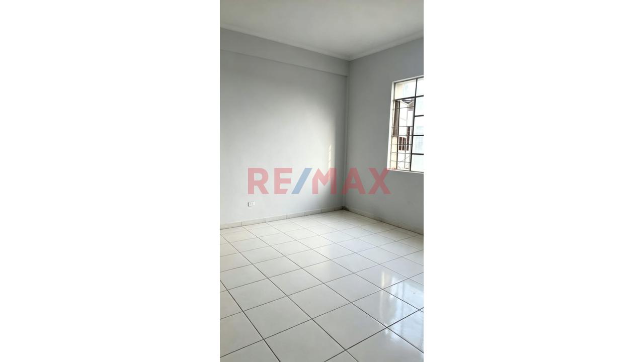 Se Venden 2 Oficinas Juntas – En El Cercado De Lima — foto 4