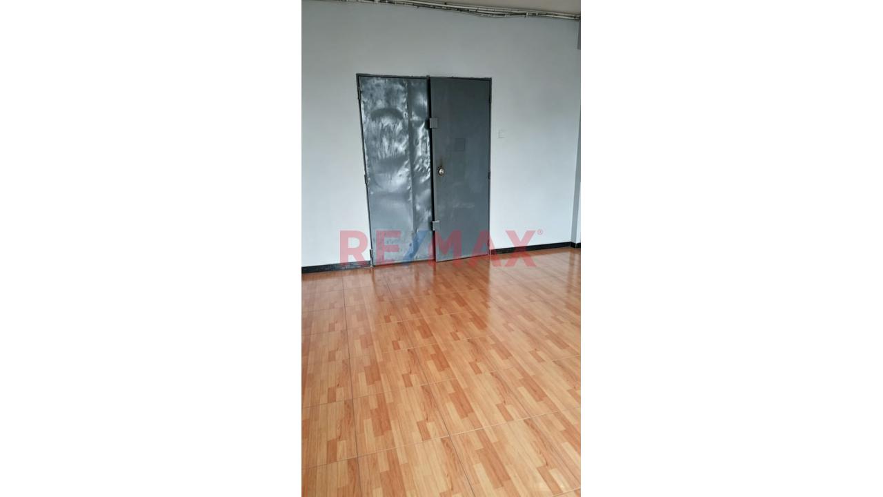 Se Venden 2 Oficinas Juntas – En El Cercado De Lima — foto 8