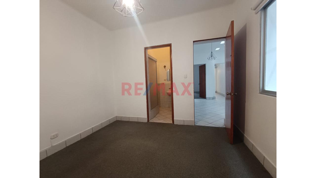 Alquilo Estratégico Primer Piso En Miraflores: Sede Corporativa De Fácil Acceso - 17