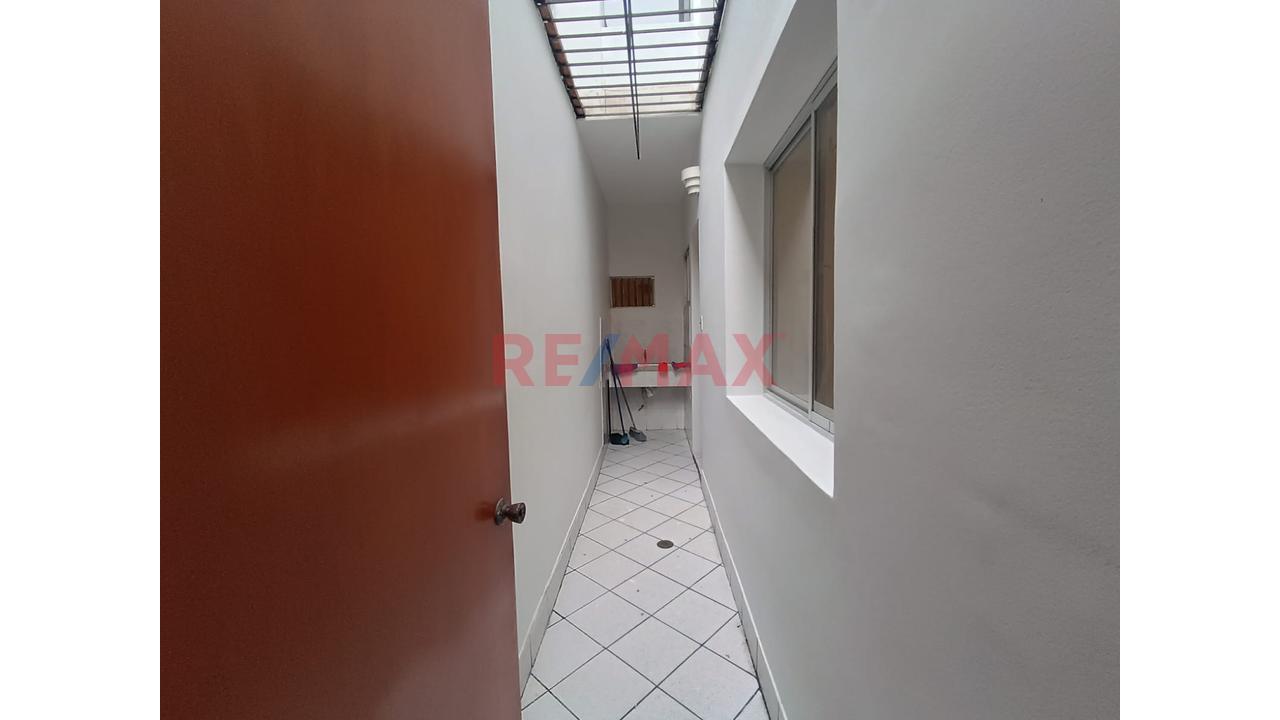 Alquilo Estratégico Primer Piso En Miraflores: Sede Corporativa De Fácil Acceso - 19