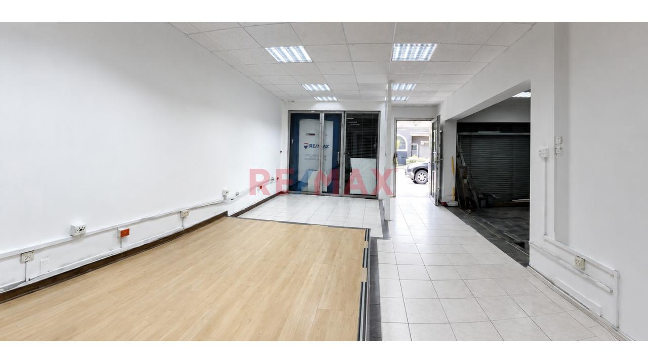 Oportunidad Unica...🏢 Local Comercial De Alto Impacto, Zon. Comercio Metropolitano / Densidad Resid Alta, Excelente Oportunidad Para Proyecto. — foto 2
