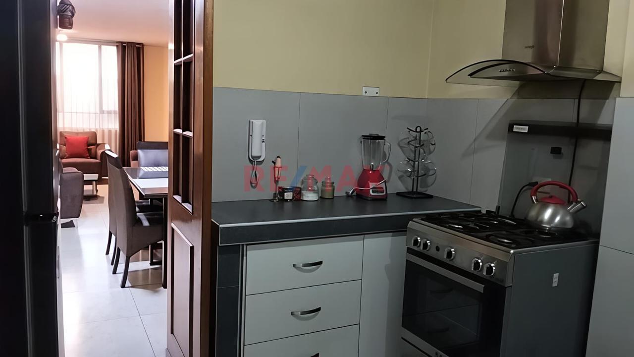 Se Aqluila Hermoso Departamento Amoblado - 6
