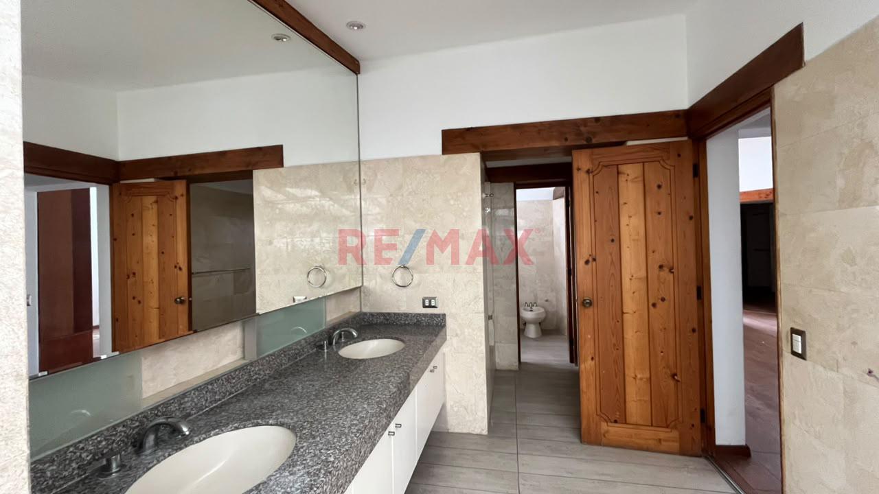 Excelente Oportunidad De Inversión Linda Casa Con Piscina En Casuarinas Con 1475M² — foto 5