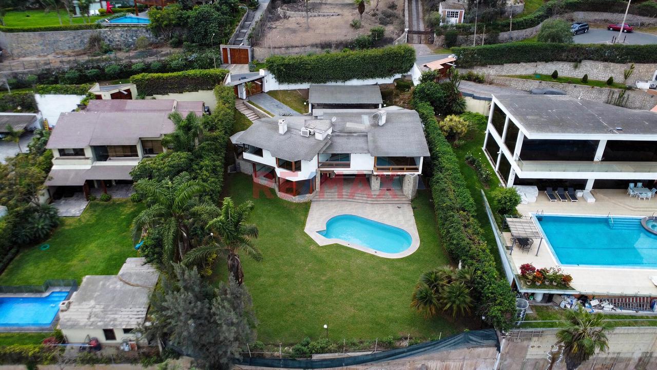 Excelente Oportunidad De Inversión Linda Casa Con Piscina En Casuarinas Con 1475M² — foto 2