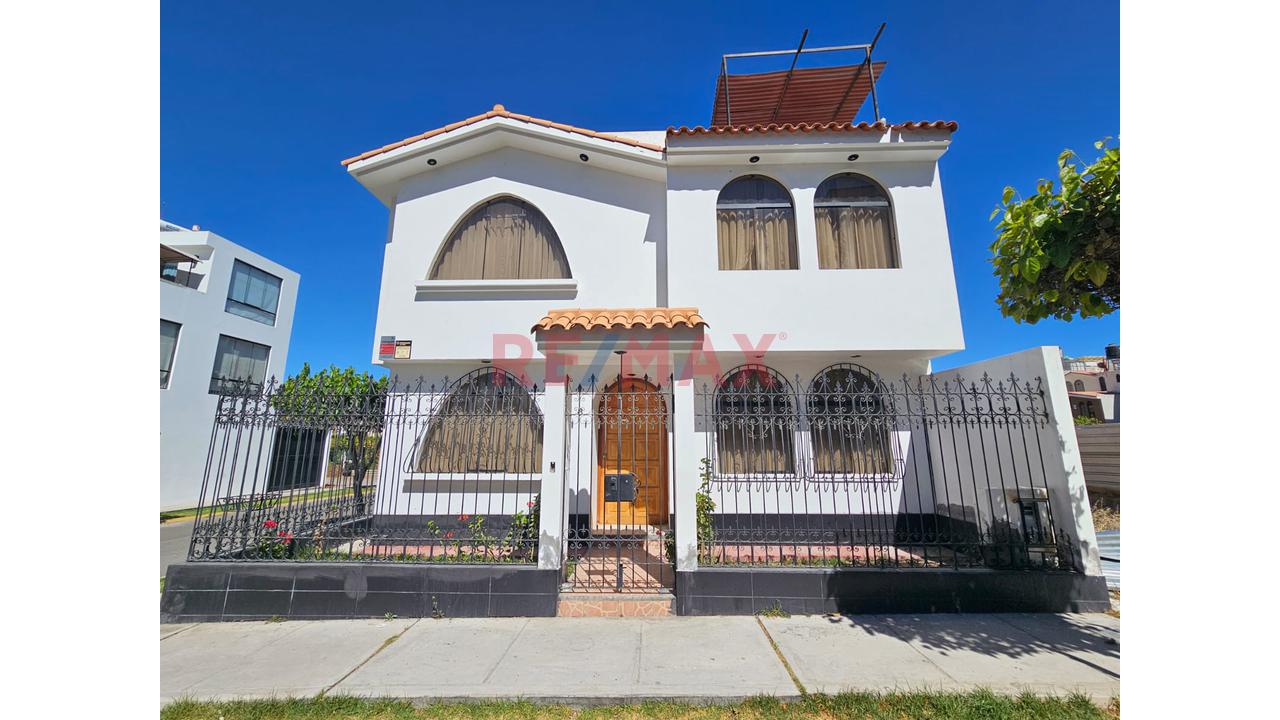 🏡 Venta De Casa En Urb. El Dorado En Sachaca - 2