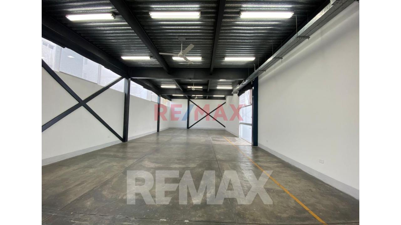 Venta De Local Comercial En Miraflores — foto 12