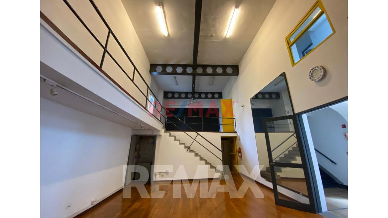 Venta De Local Comercial En Miraflores - 17