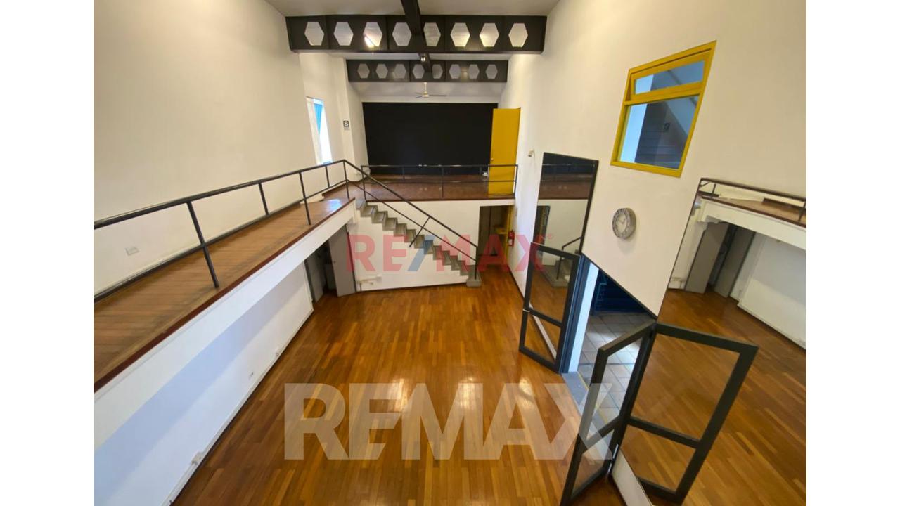 Venta De Local Comercial En Miraflores