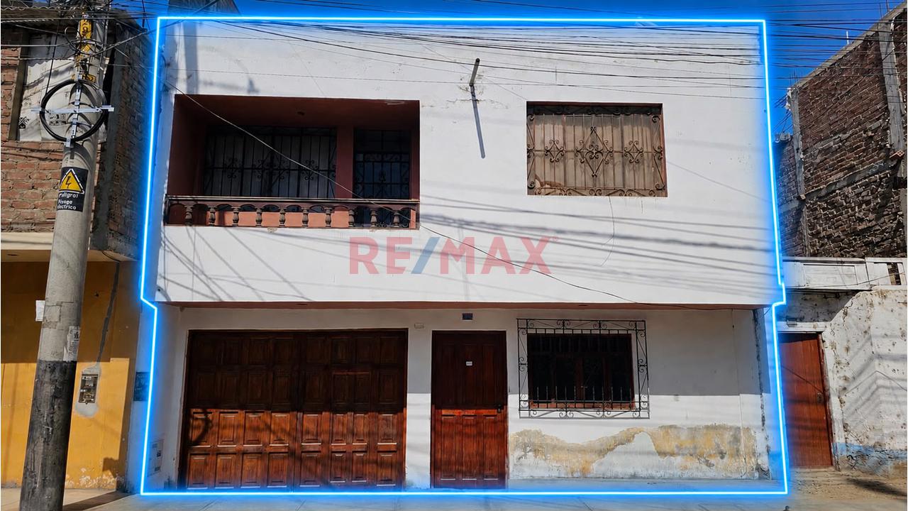 Se Vende Casa Como Terreno En Urb. Santa Isabel (2 Pisos) - 11