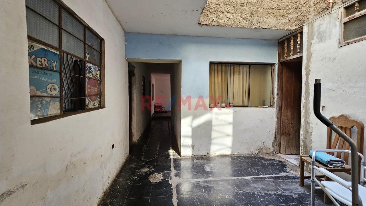 Se Vende Casa Como Terreno En Urb. Santa Isabel (2 Pisos) - 4