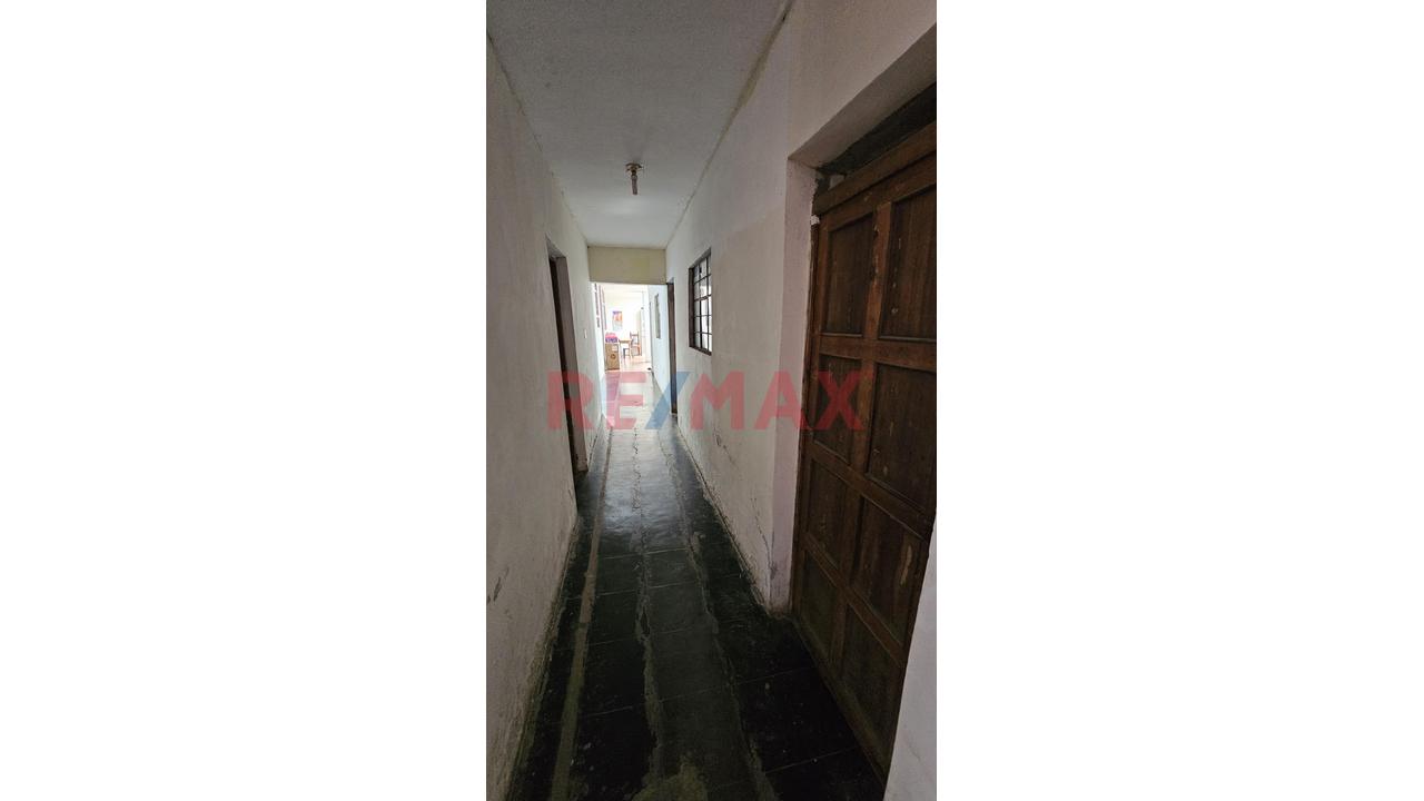 Se Vende Casa Como Terreno En Urb. Santa Isabel (2 Pisos) - 5