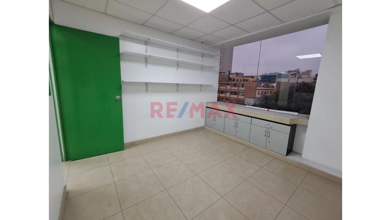 🏥 Se Alquila Oficina/Consultorio Todo Tipo De Especialidad Zona Comercial - 6