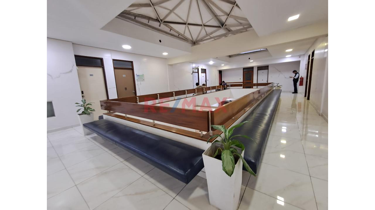 🏥 Se Alquila Oficina/Consultorio Todo Tipo De Especialidad Zona Comercial - 12