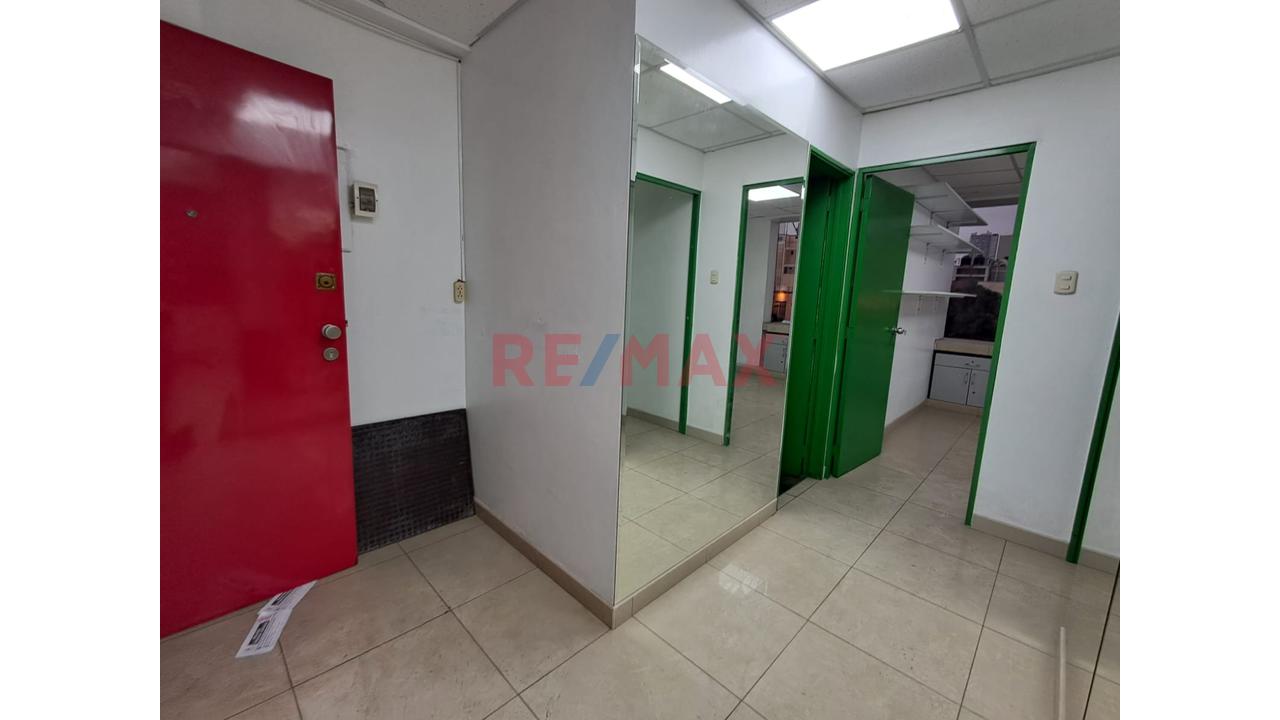 🏥 Se Alquila Oficina/Consultorio Todo Tipo De Especialidad Zona Comercial - 10