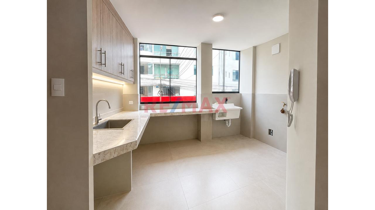 Alquiler De Departamento De Estreno – Excelente Ubicación -En El Distrito De Ate - 5
