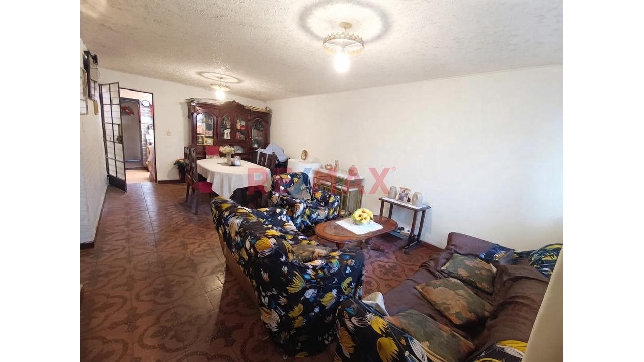 Amplia Casa En Venta En Bellavista | 152 M² De Terreno + 242 M² Construidos — foto 8