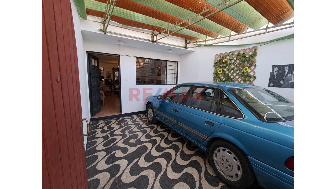 Amplia Casa En Venta En Bellavista | 152 M² De Terreno + 242 M² Construidos — foto 5
