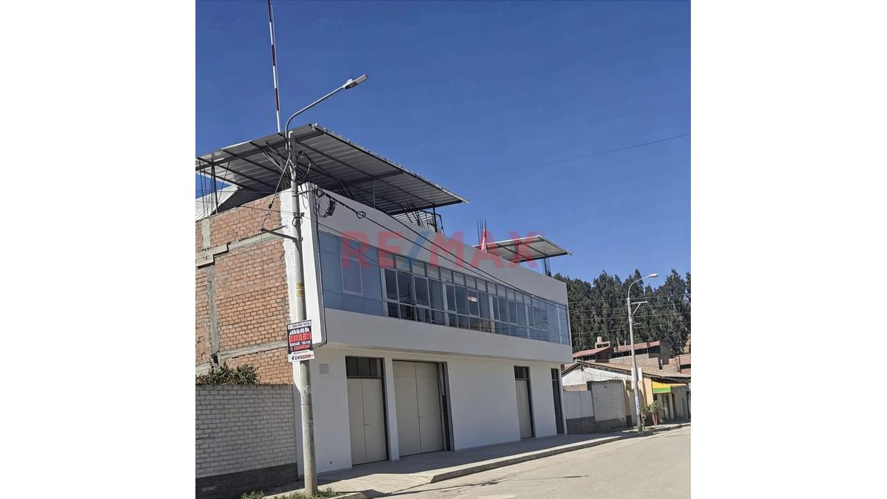 🏢 𝐋𝐎𝐂𝐀𝐋 𝐂𝐎𝐌𝐄𝐑𝐂𝐈𝐀𝐋 𝐄𝐍 𝐀𝐋𝐐𝐔𝐈𝐋𝐄𝐑 – ¡𝐀 𝐌𝐄𝐃𝐈𝐀 𝐂𝐔𝐀𝐃𝐑𝐀 𝐃𝐄 𝐋𝐀 𝐏𝐋𝐀𝐙𝐀 𝐏𝐑𝐈𝐍𝐂𝐈𝐏𝐀𝐋 𝐃𝐄 𝐒𝐀𝐍 𝐀𝐆𝐔𝐒𝐓𝐈́𝐍 𝐃𝐄 𝐂𝐀𝐉𝐀𝐒- 𝐇𝐔𝐀𝐍𝐂𝐀𝐘𝐎❗ — foto 2