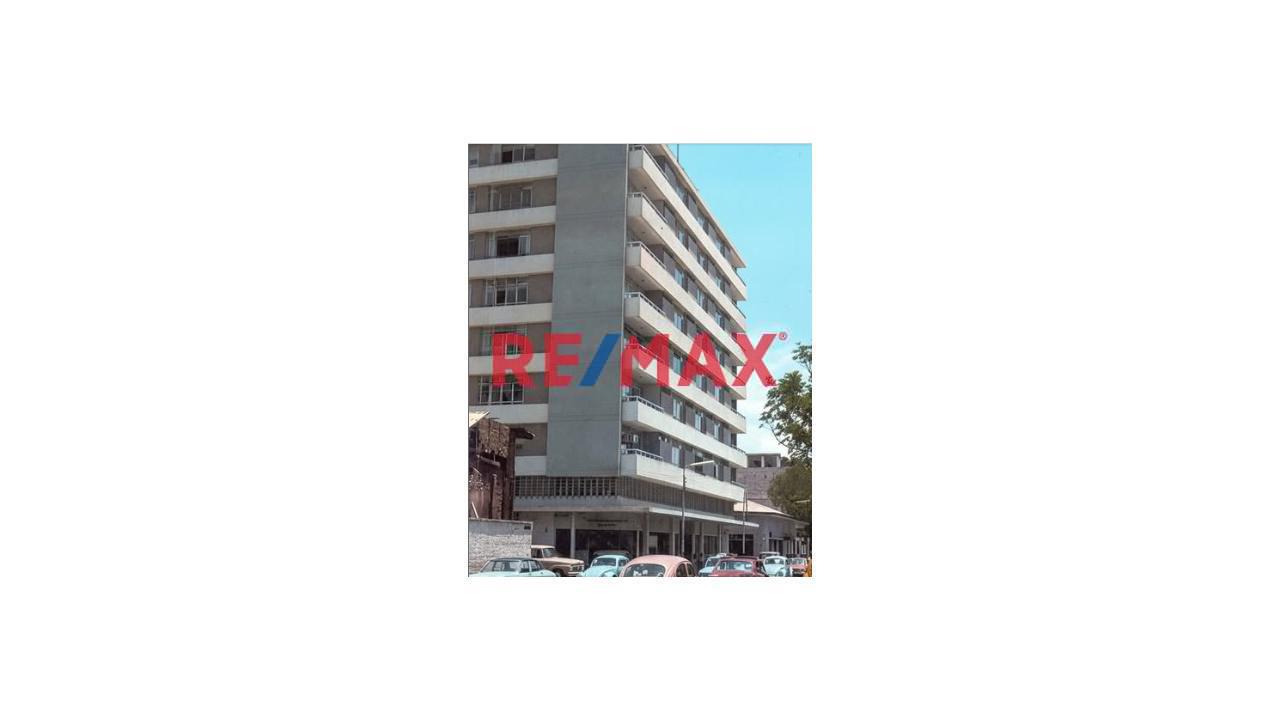 Departamento En Venta En El Centro De Piura