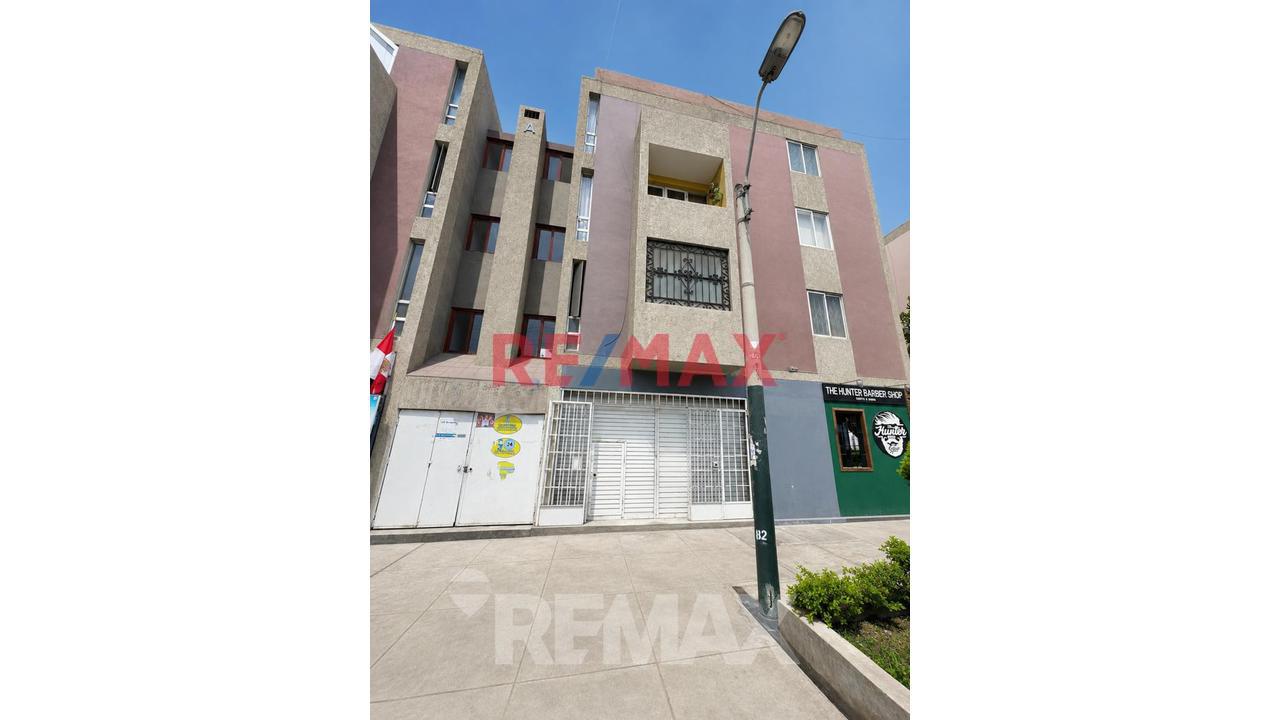 Alquiler De Local Comercial En Plena Avenida - Surquillo - 1