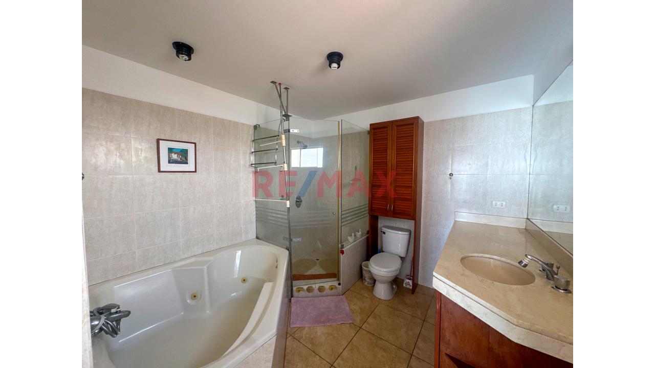 Vendo Exclusivo Departamento Con Maravillosa Vista Panorámica Al Mar Hasta Chorrillos, La Punta, Callao — foto 12