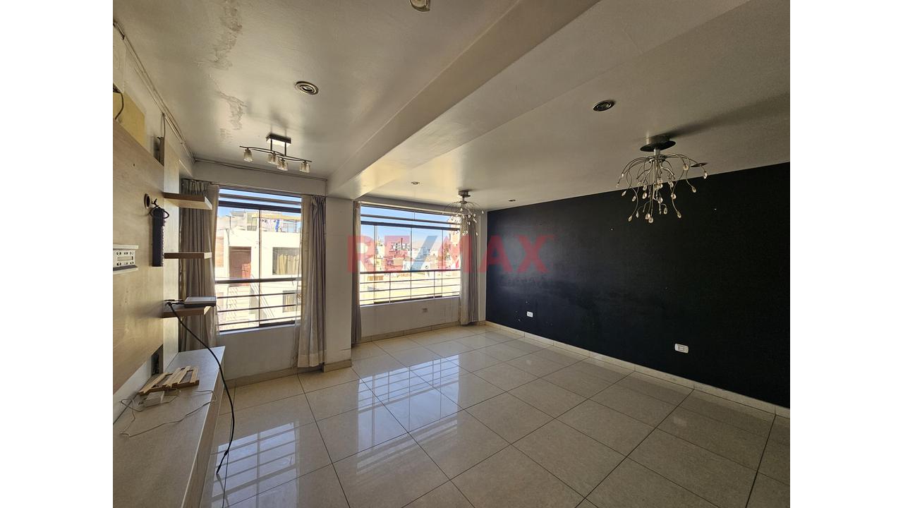 Alquiler Para Empresas En Av. Dolores - Jlbyr - 15